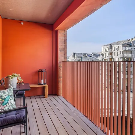 Dinbnb L Luxury I Two Balconies I New Build I Pets Welcome
